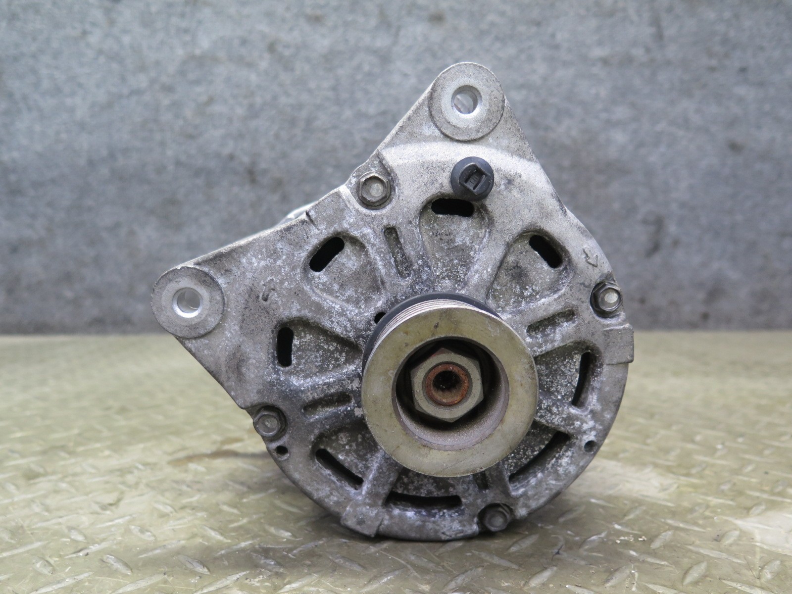 2006-2012 BENTLEY FLYING SPUR 6.0L ENGINE MOTOR GENERATOR ALTERNATOR 190 AMP