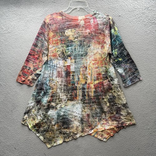 Inoah Top Shirt Women’s M Paris City Dog Walking Graphic Casual Colorful Artsy - Picture 6 of 8