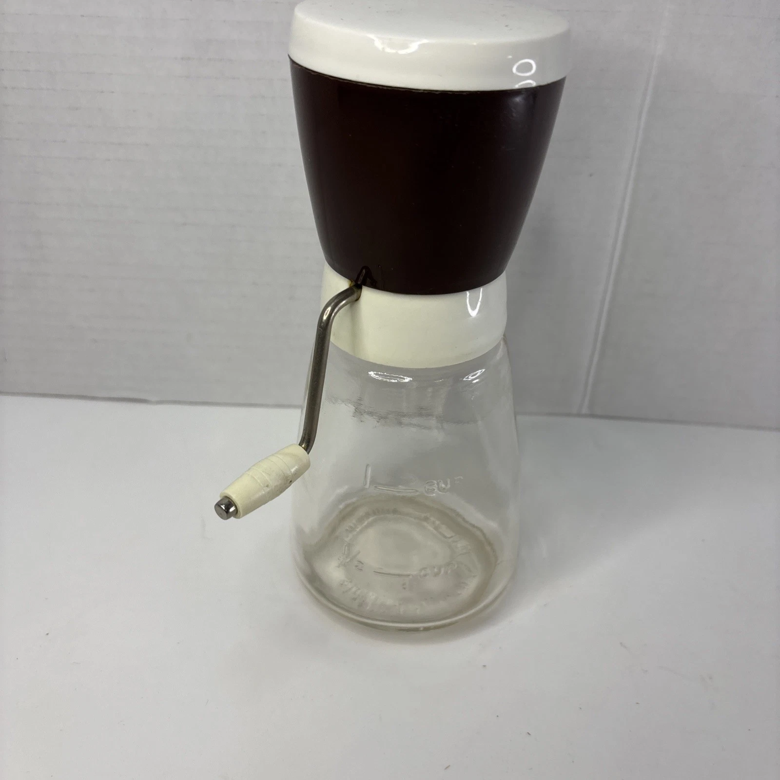 Vintage Federal Housewares Nut/Spice Grinder Brown/ White, 1 Cup Glass Jar~ USA!