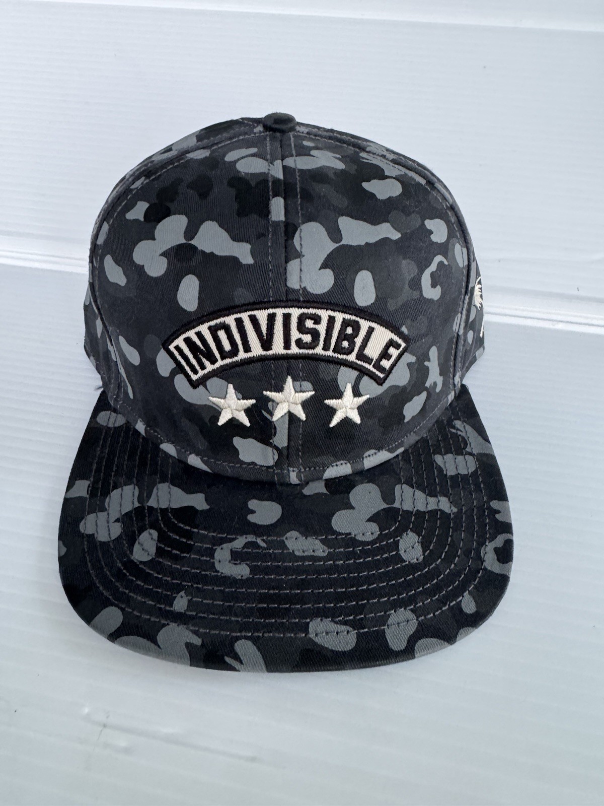 Us Versus Them Snapback Baseball Cap Truckers Hat Skater Streetwear Black NWT
