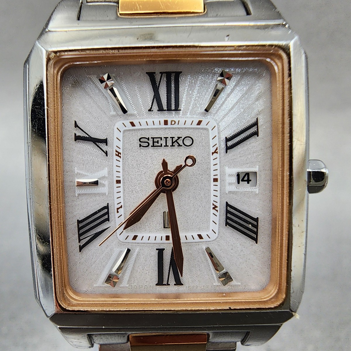 Seiko Lukia Tank Watch Women 26mm White Dial Two Tone Date Atomic