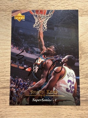 1995-96 Upper Deck Shawn Kemp Seattle SuperSonics #222 Autogramm Karte UDA  /500