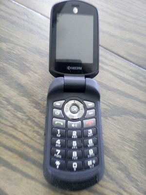 Kyocera DuraXE - 8 GB - Black (AT&T) Brand New