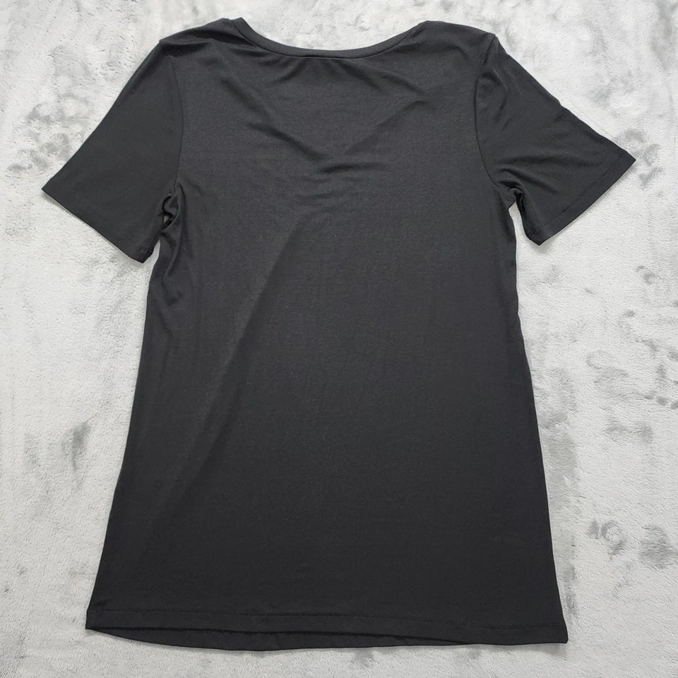 Camiseta Universal Standard Top Mujer M Base Negra Manga Corta Cuello en V Delgada Foto 2 de 4