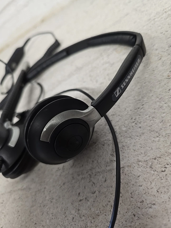 Sennheiser CC 550 IP Duo Noise Cancelling Headset Phone, photo 3 of 4