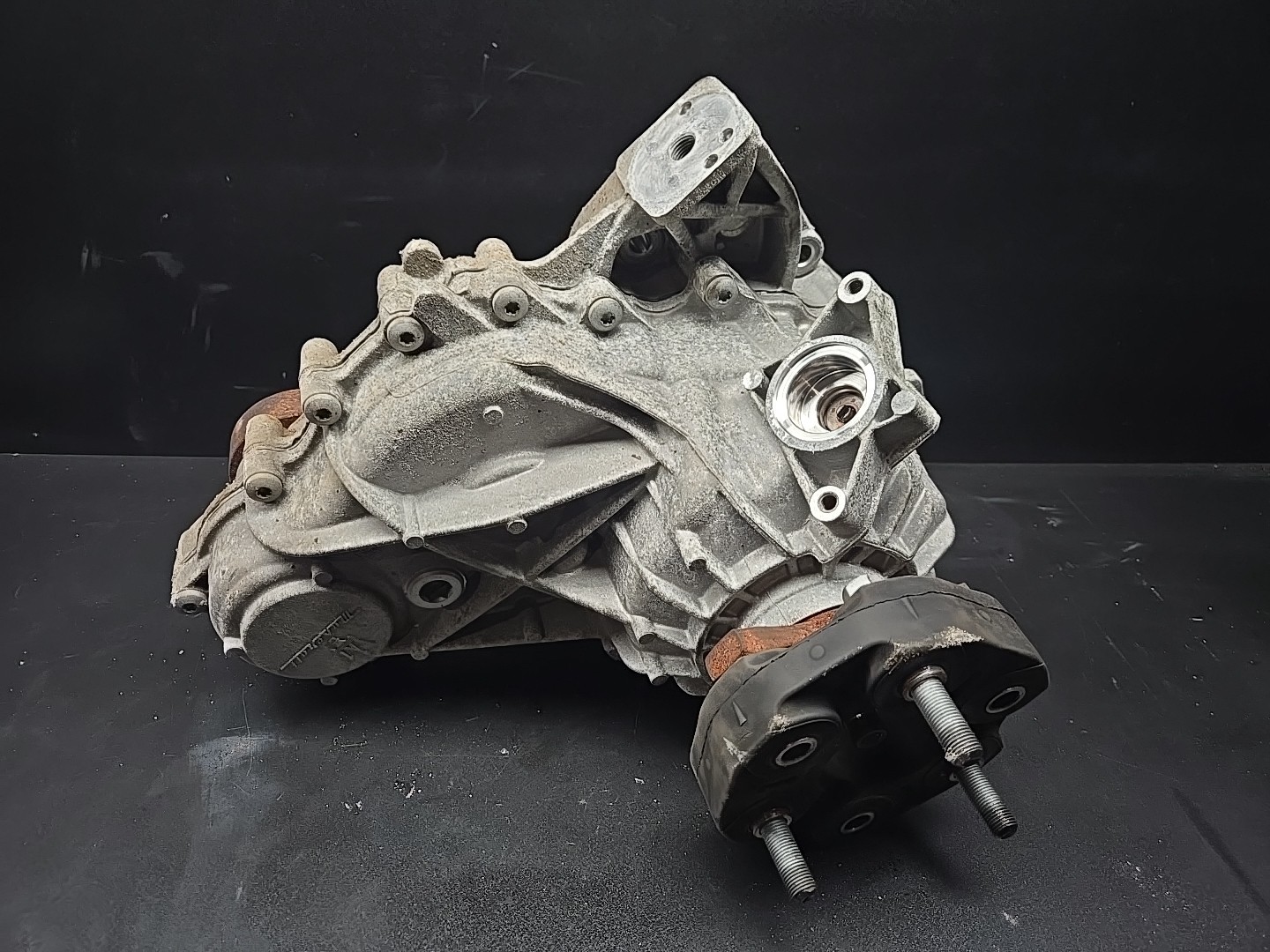 14-17 Maserati Ghibli S Q4 AWD Transfer Case Gearbox Assembly 06700330110