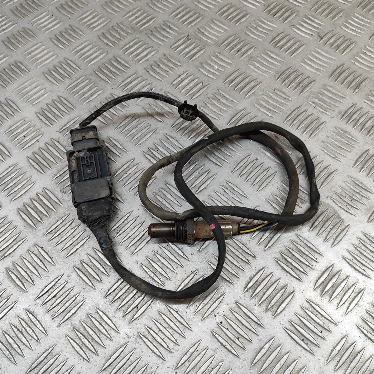 さかうさ 2点 13091ZK00A Genuine Nissan GUIDE-CHAIN,SLACK SIDE 13091-ZK00A
