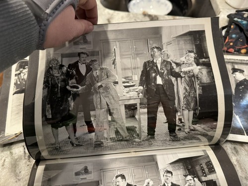 40 Original 1920s Laurel and Hardy Film Stills + 2 1970s Repros, Rare Collection - 第 7/24 張圖片