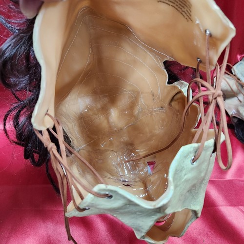 Texas Chainsaw Massacre Leatherface Pretty Woman Maske (Vinyl) - Süßes oder Saures - Bild 22 von 23