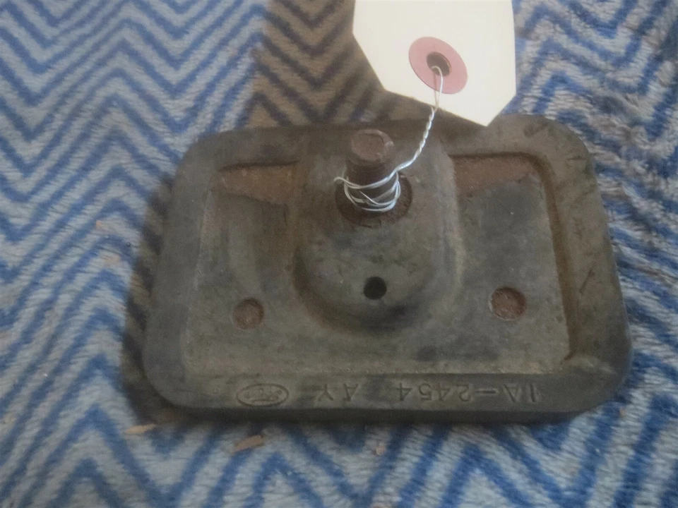 Nuevo de Lote Antiguo Ford Custom Deluxe Mainline Embrague Freno Pedal Pad Foto 2 de 3