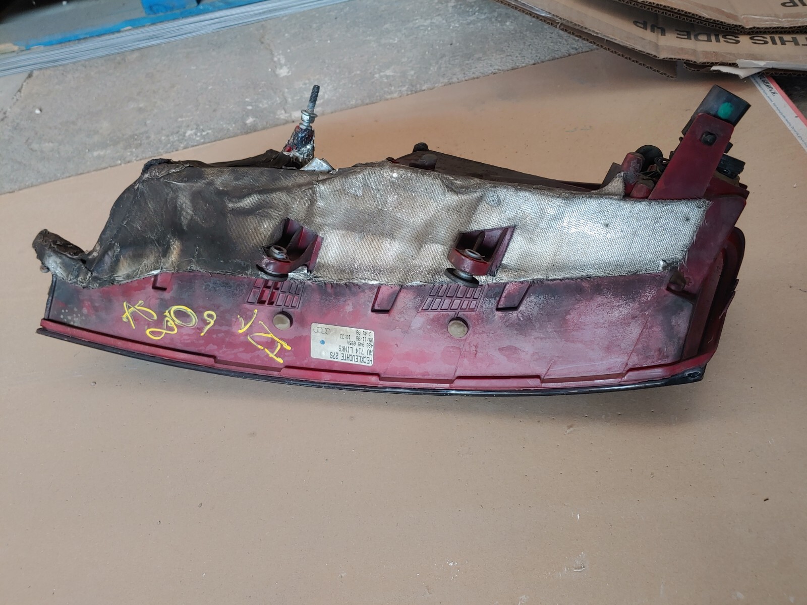 2009 AUDI R8 LEFT DRIVER TAIL LIGHT ASSEMBLY 420945095A OEM