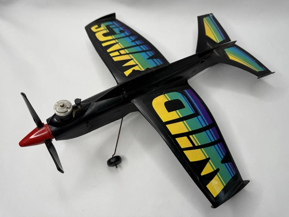 VINTAGE COX WILD WINGS ENGINE POWERED PLANE NIGHT WING #6210 .049 ENGINE 1980 - Image 2 of 4