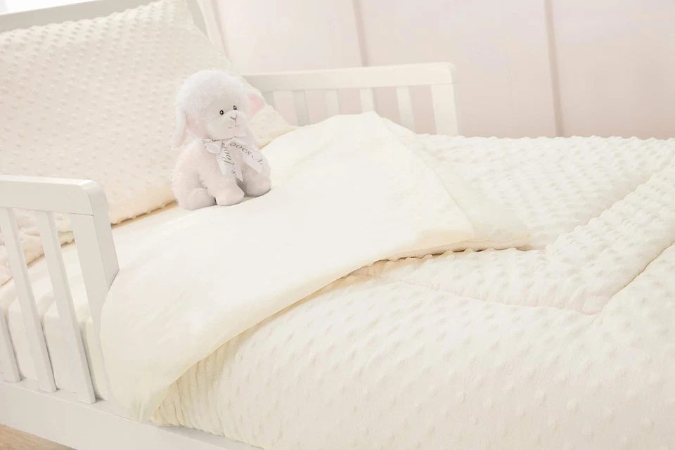 American Baby Company Heavenly Soft Minky Dot Chenille Toddler Bedding Set - Image 3 of 4