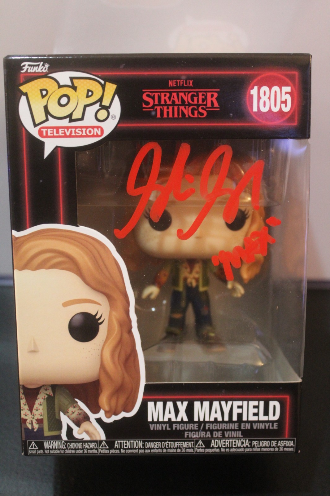 Signed Funko Pop #1805 Stranger Things - Max Mayfield, Sadie Sink + COA