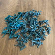 Army Men Soldiers Lot of 38 Plastic Green 1 1/2 -2  Toy Figures