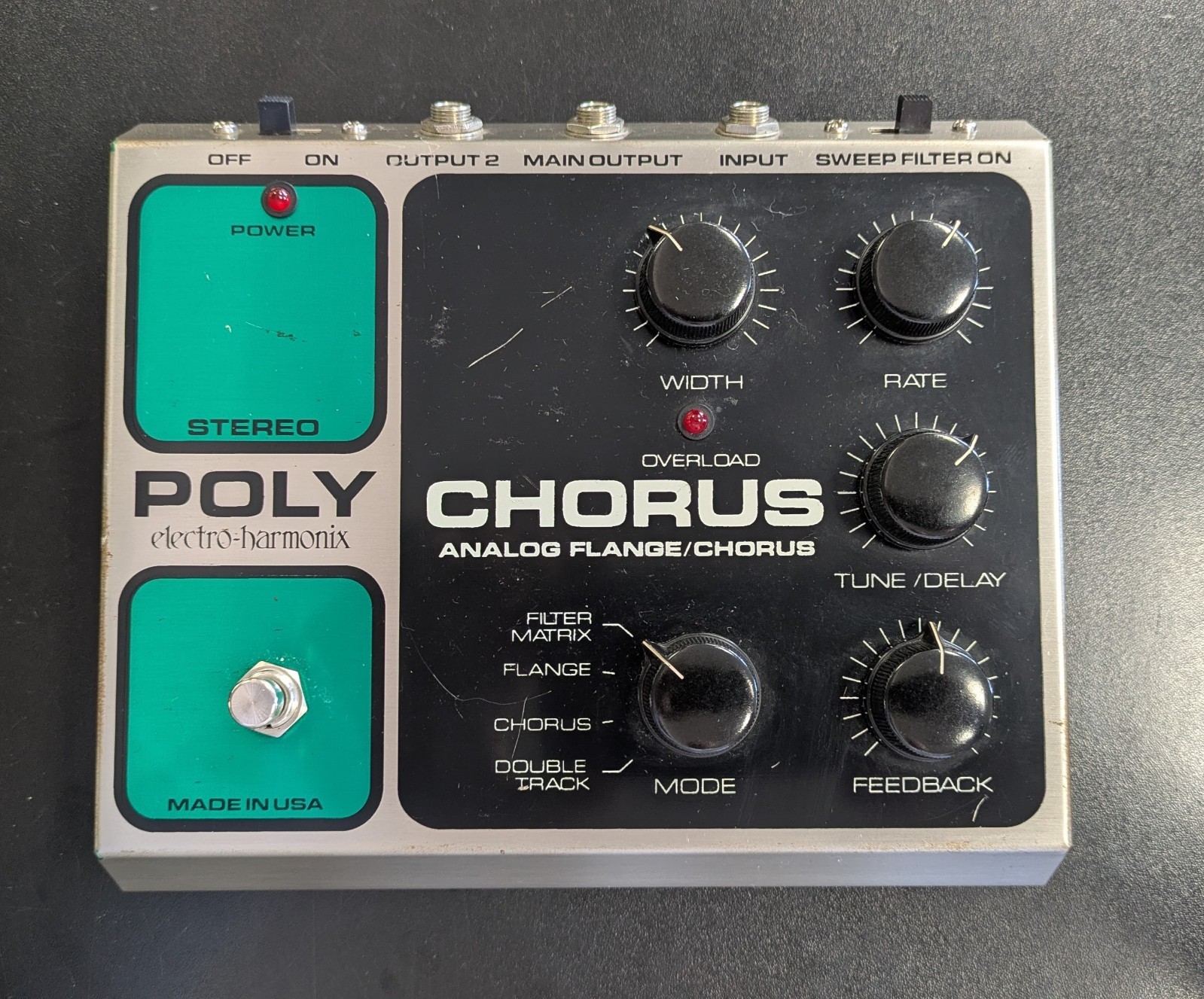 Electro Harmonix Stereo Polychorus Chorus/Flanger Effects Pedal w/power supply
