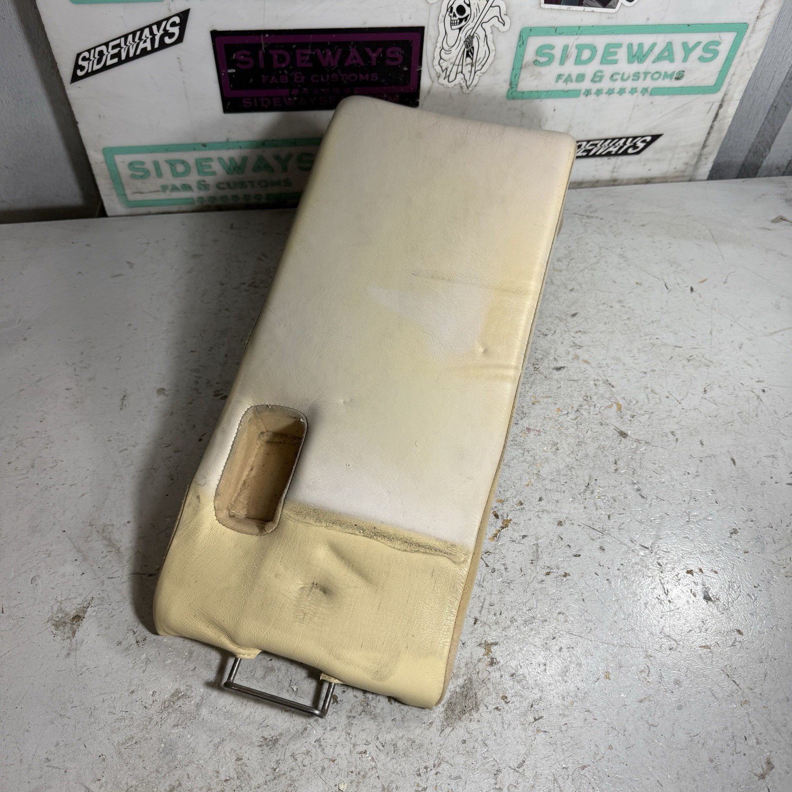 04-08 Maserati Quattroporte Rear Center Seat Bottom Cushion M139 Cuoio