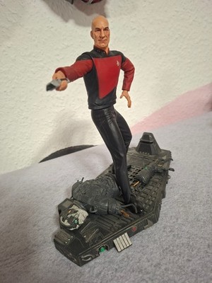 Star Trek Diamond Select TNG Figur Captain Picard Vs Borg