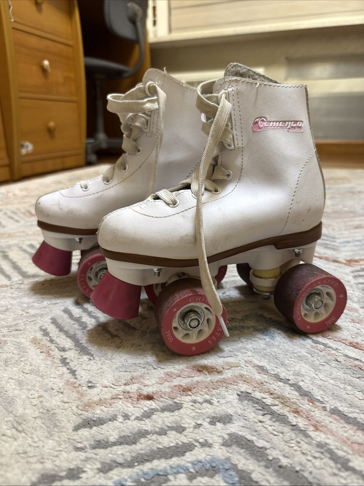 White Chicago Roller Leather Skate Size US J12 / EUR 31 w Pi