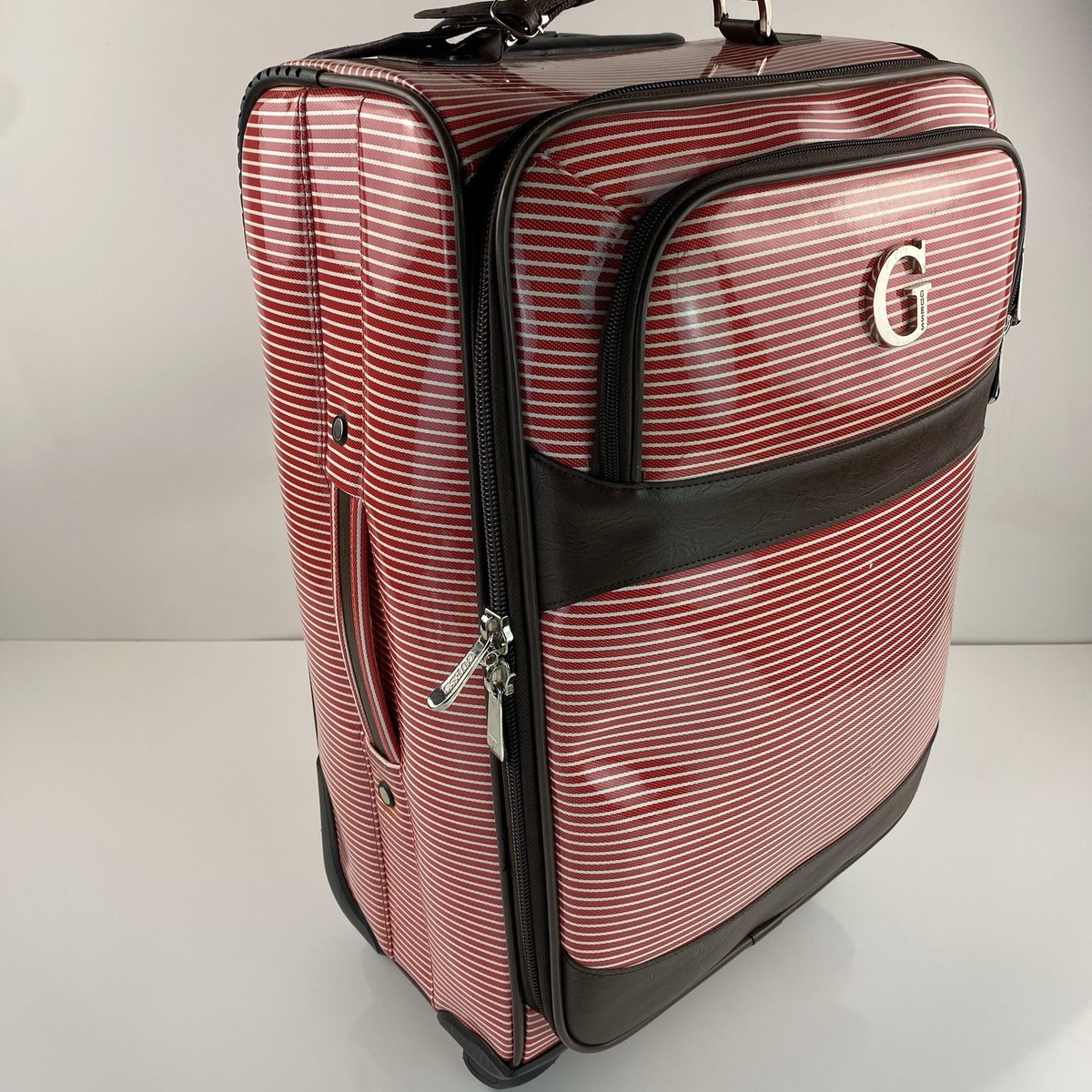 GUESS Luggage Suitcase Carry On 4-Wheel Spinner Bag Logo Print Red