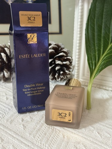 Estee Lauder Stay in Place Liquid Makeup - 3C2 Pebble, 1oz - Picture 2 of 4