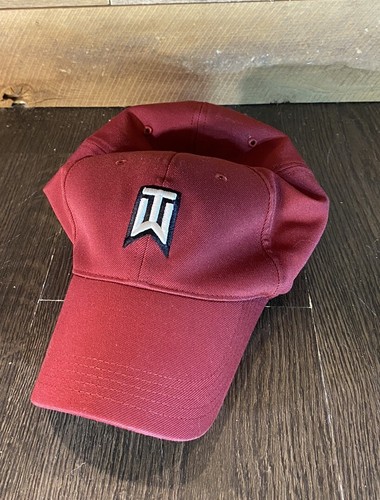 Nike Tiger Woods Collection SQ One TW Golf Flex Fit Mütze Cap Rot M/L Fitted