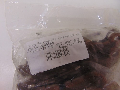 S208T1 2204195 OEM Victory Front Brake Pad Set - Picture 3 of 3