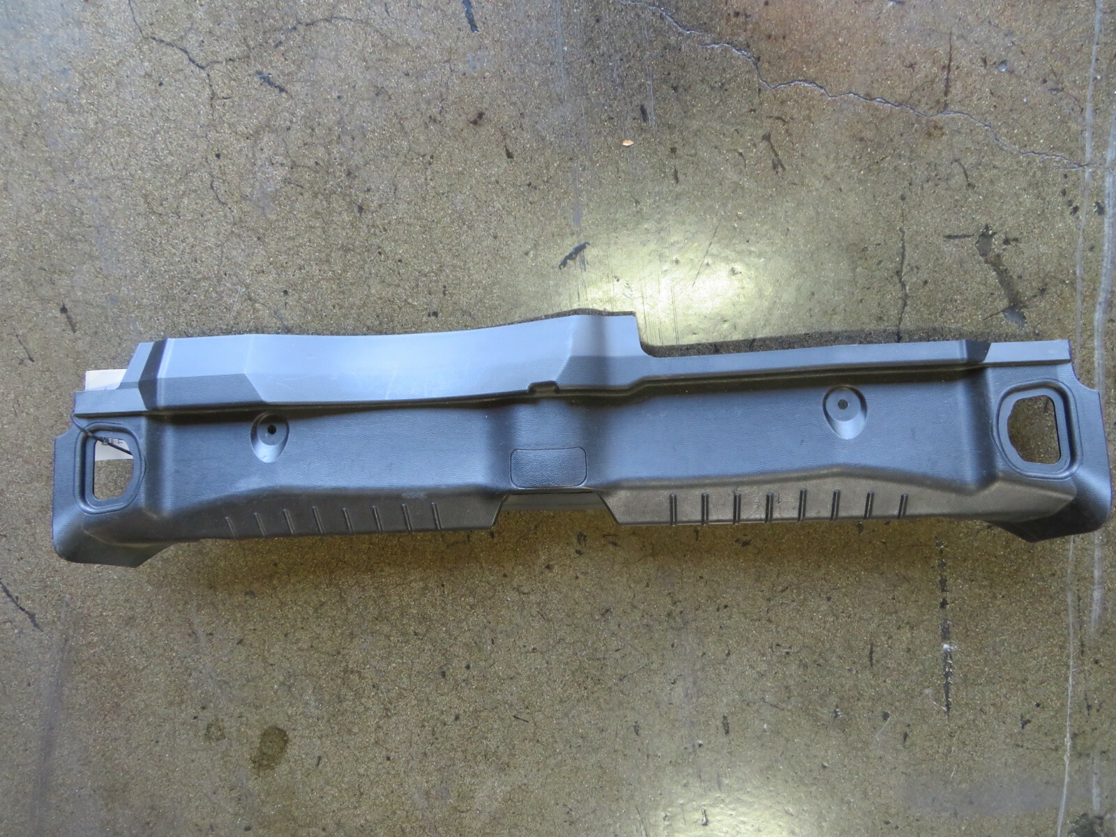 Maserati Ghibli, Trunk Latch Carpet Cover, Used, P/N 670011415
