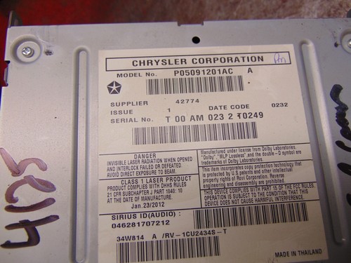 16 15 14 12 Chrysler Town & Country Caravan oem touch screen radio p05091201ac - Picture 3 of 4