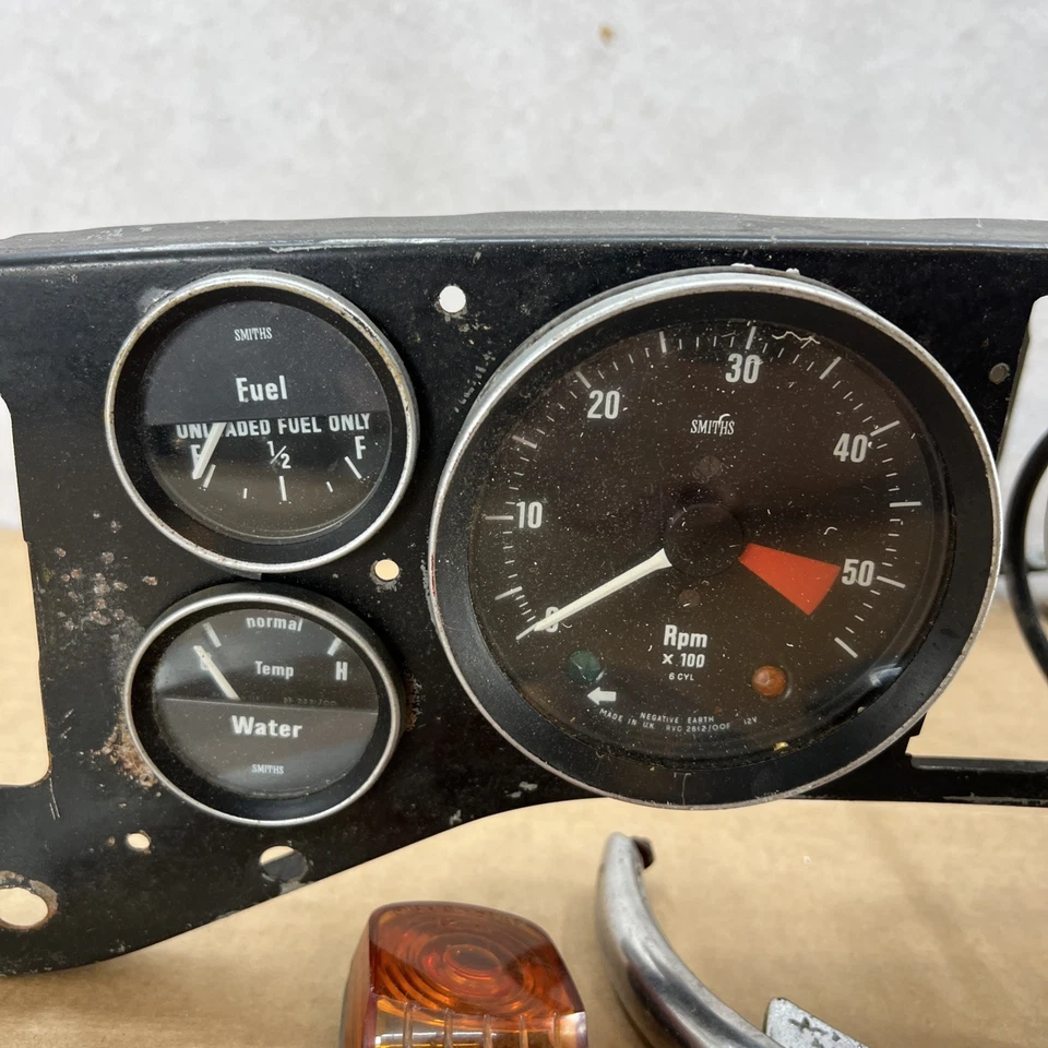 Juego de calibradores Jaguar XJ6C velocímetro aceite agua voltios temperatura + arnés 1973-1977 Foto 3 de 4