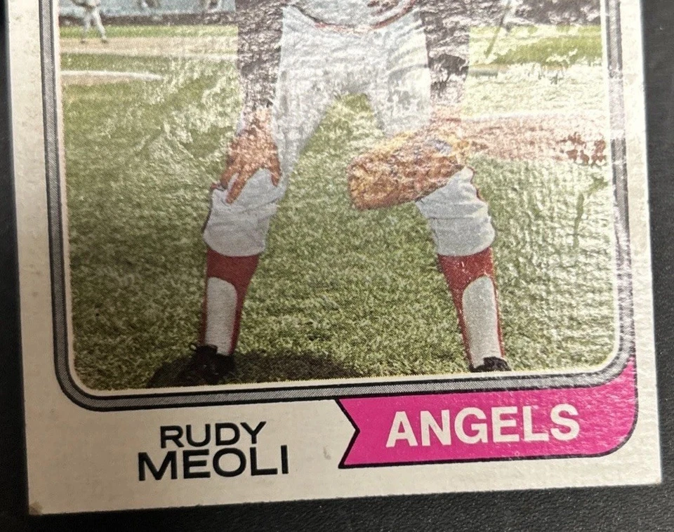 1974 Topps Rudy Meoli Rookie Card RC #188 Angels Poor Wax Stain Bad Corners O/C - Image 2 of 3