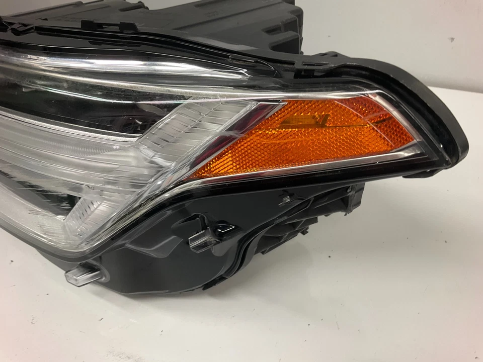 16-18 Volvo XC90 Left LED Adaptive Headlight Assembly 31677036 - Image 4 of 4