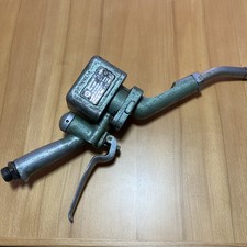 Alte Öl-Zapfpistole mit Schauglas und Zähler  DDR  Garagenfund ohne Garantie