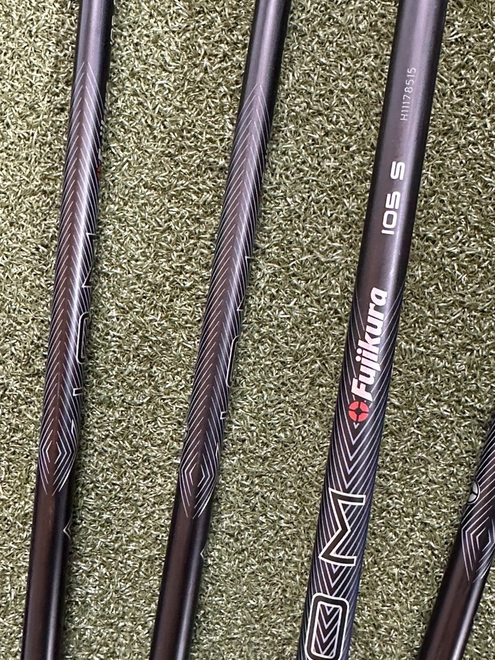 Jeu De 7 Shafts En Graphite Fujikura Axiom 105-X, X-Stiff, 4-PW, .370/.355, Occasion