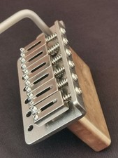 Gruppo ponte tremolo resistente 2-1/16" cromo satinato Stratocaster/strat