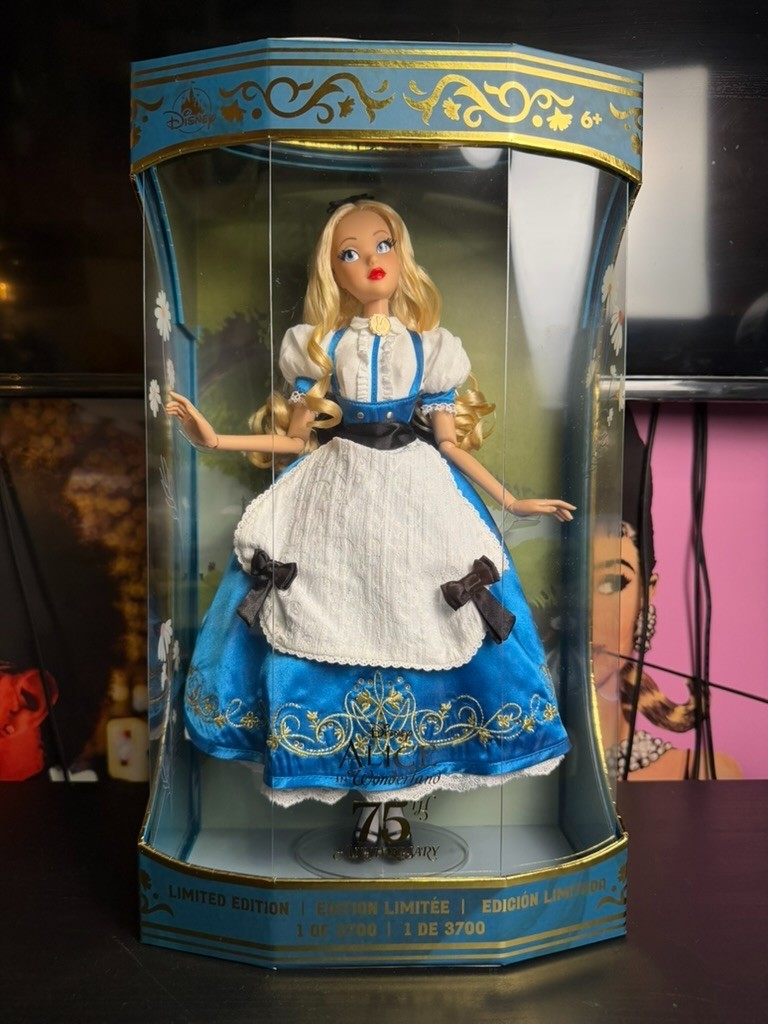 Alice in Wonderland 75th Anniversary Disney Store Limited Edition Doll SOLD OUT