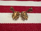 VINTAGE CROWN TRIFARI GOLD TONE AND FAUX PEARL CLIP-ON EARRING — photo 6
