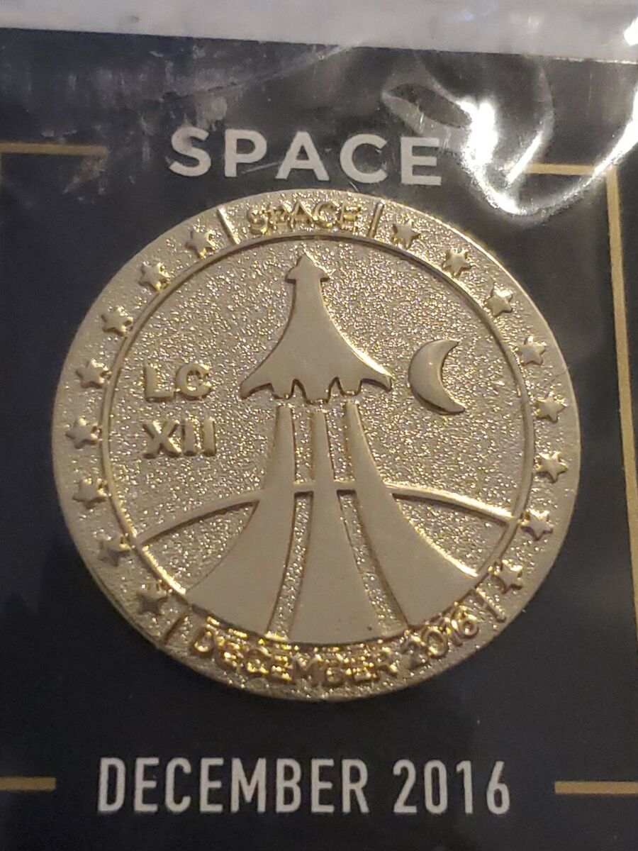 コレクション Loot Crate Gaming December 2016 Space Loot Crate Gaming Space Pin Coin Collectible #lootpins