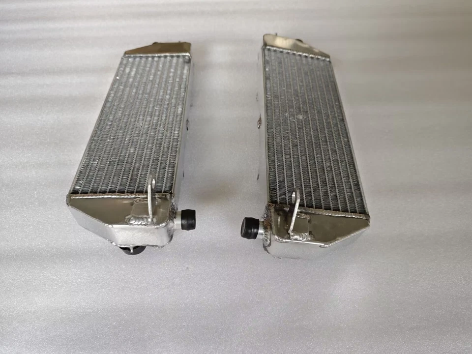 ALUMINUM RADIATOR ULTRALIGHT WITH ROTAX 582 MODEL 90, 618 INVERTED UL ENGINE - Image 4 of 4