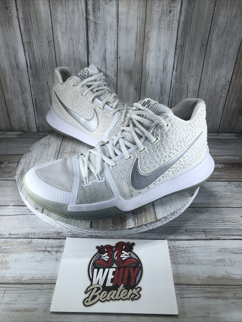 Size 8.5 - Nike Kyrie 3 White Chrome 
