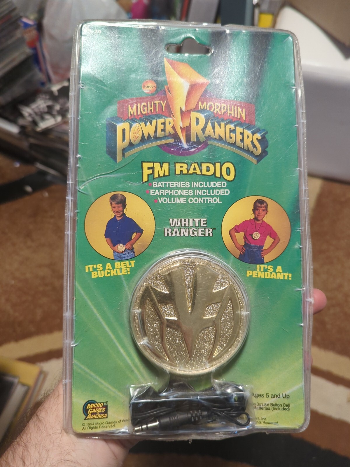 Mighty Morphin Power Rangers FM Radio WHITE Ranger COIN BELT BUCKLE PENDANT New