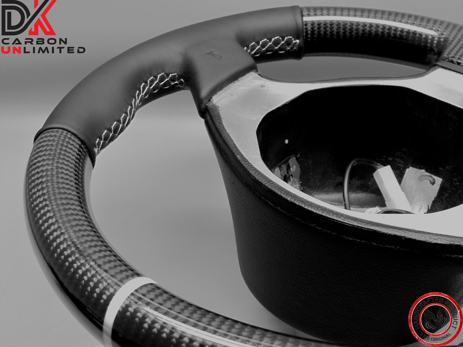 Lamborghini Murcielago LP640 LP650 LP670 5mm White Napa Carbon Steering Wheel v1