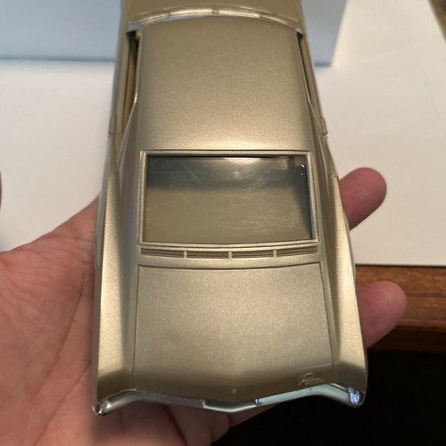 1966 Buick Riviera Plastic Promo Model 1/25 Scale Champagne Color - Picture 7 of 11
