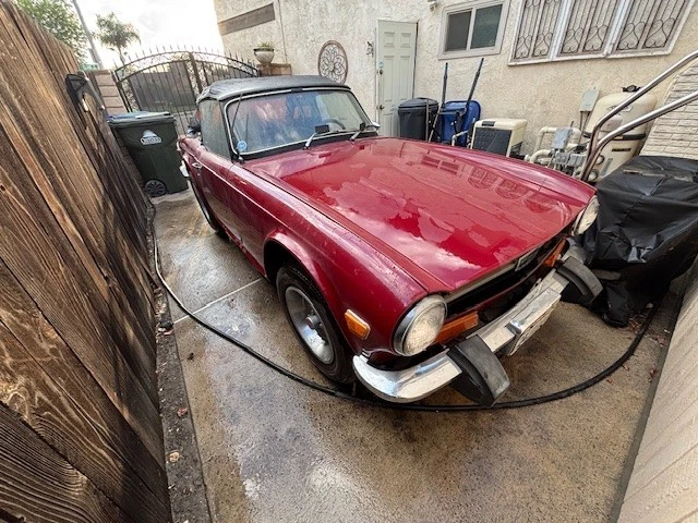 Triumph TR-6 1972  Foto 4 de 4