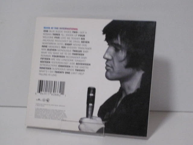 CD Elvis Presley:  Elvis At The International  (2002 FTD) - Bild 2 von 4