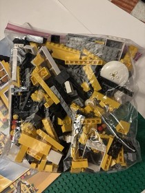 LEGO CREATOR: Beach House (4996) - INCOMPLETE WITH INSTRUCTIONS