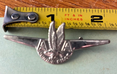Vintage 1960's AMERICAN AIRLINES Premium Junior Pilot Metal Wings Pin Free Ship