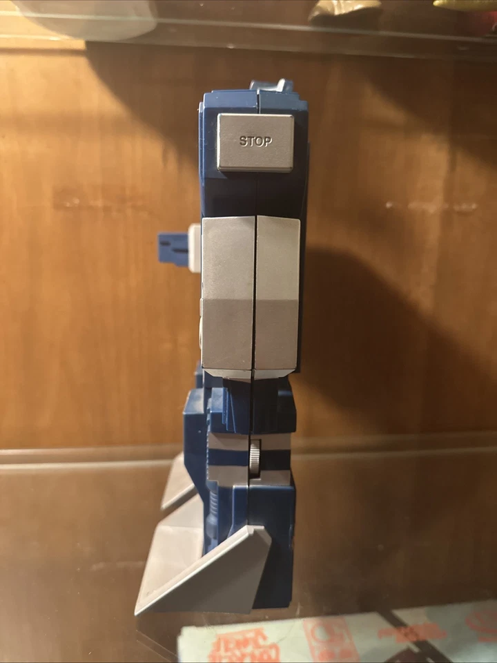 1985 Transformers G1 SOUNDWAVE Cassette Player WORKS, Msg For VIDEO USA Seller - Image 2 of 4