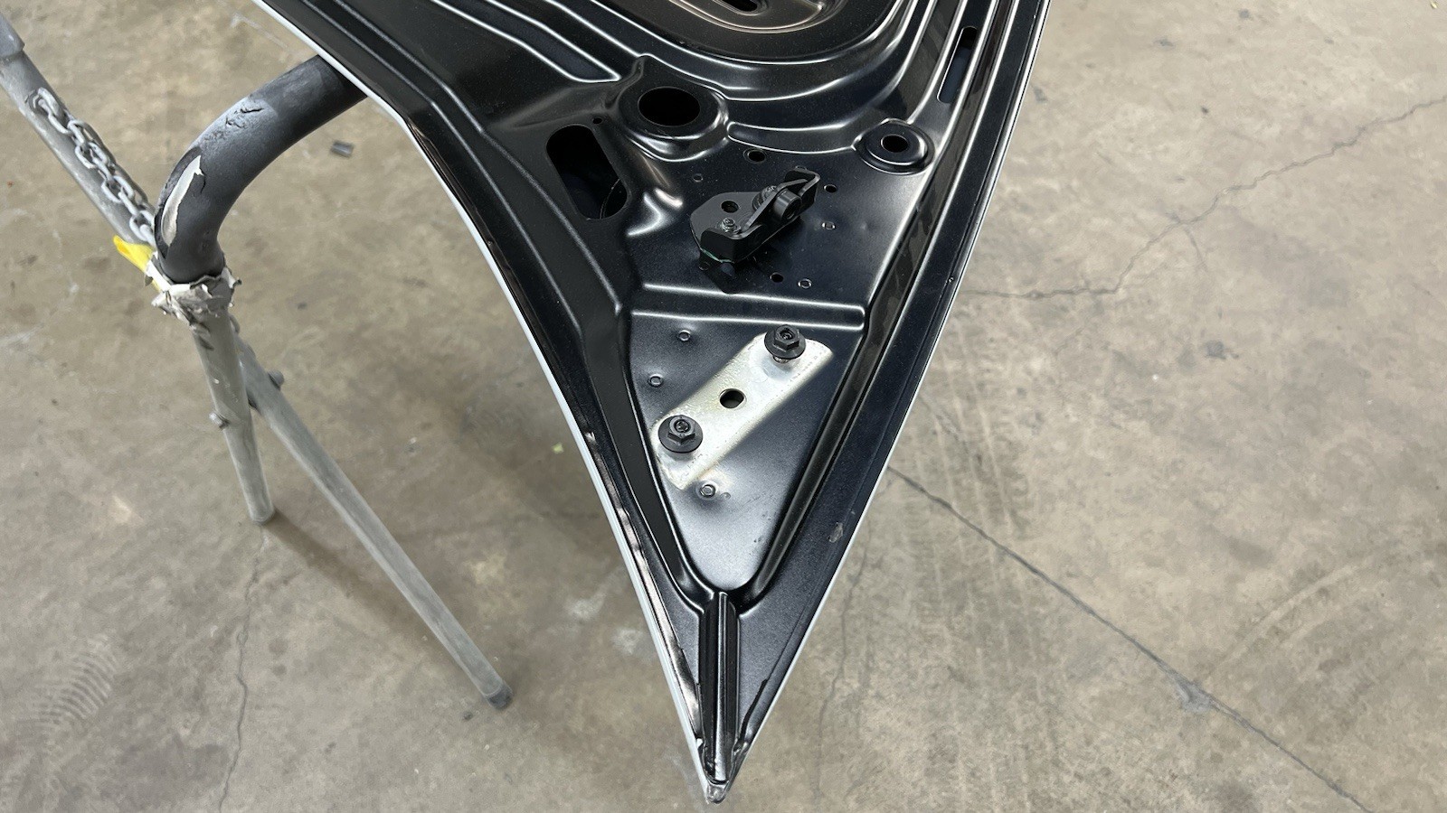 Lamborghini Huracan front hood, Genuine OEM, Part number: 4T0823021C