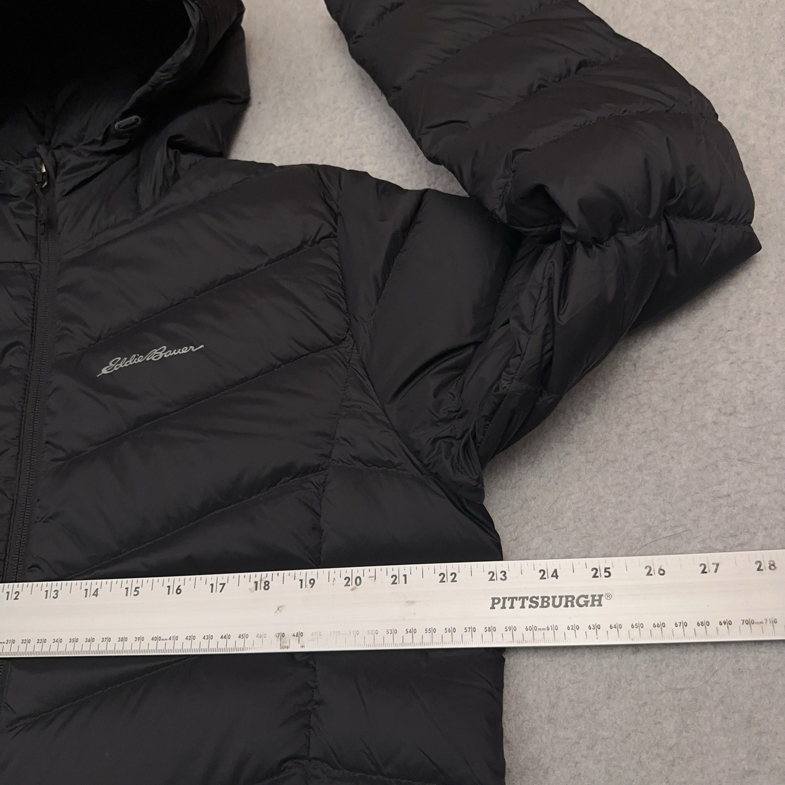 Eddie Bauer Microlight Packable Down Puffer Jacke… - image 7